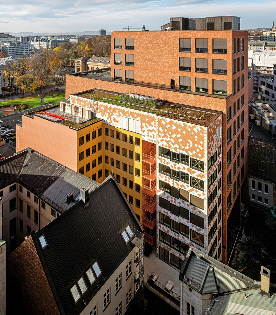 Steni facade panels reuse project by Entra Oslo Norway. Photografper Kyrre Sundal